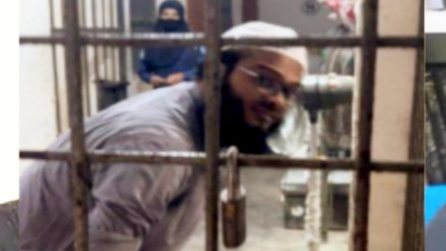 ভয়ংকর কাসেমী’কে নিয়ে স্ত্রীর আবেগঘন স্ট্যাটাস: “অনেক অনুনয় করেও তাকে পথে আনা যায়নি